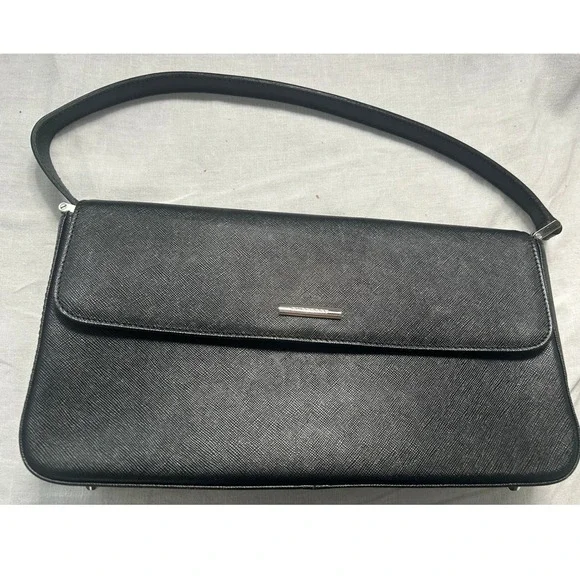 Burberry Black Textured Leather Flap Shoulder Bag Nova Check Lining COA # 420 - Picture 1 of 11